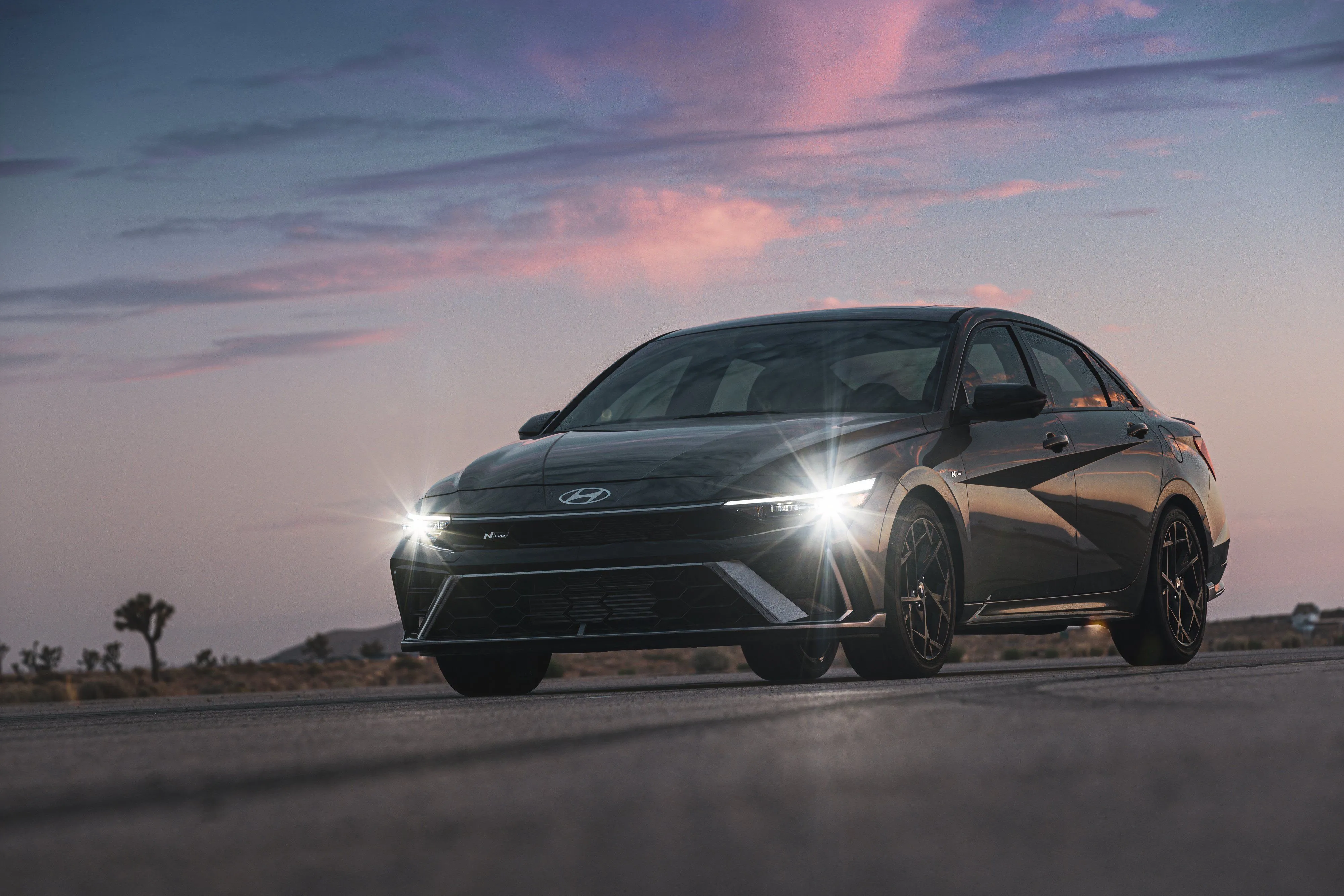 Hyundai Elantra N-Line 2024 – góc cạnh mạnh mẽ, phiên bản hiệu suất