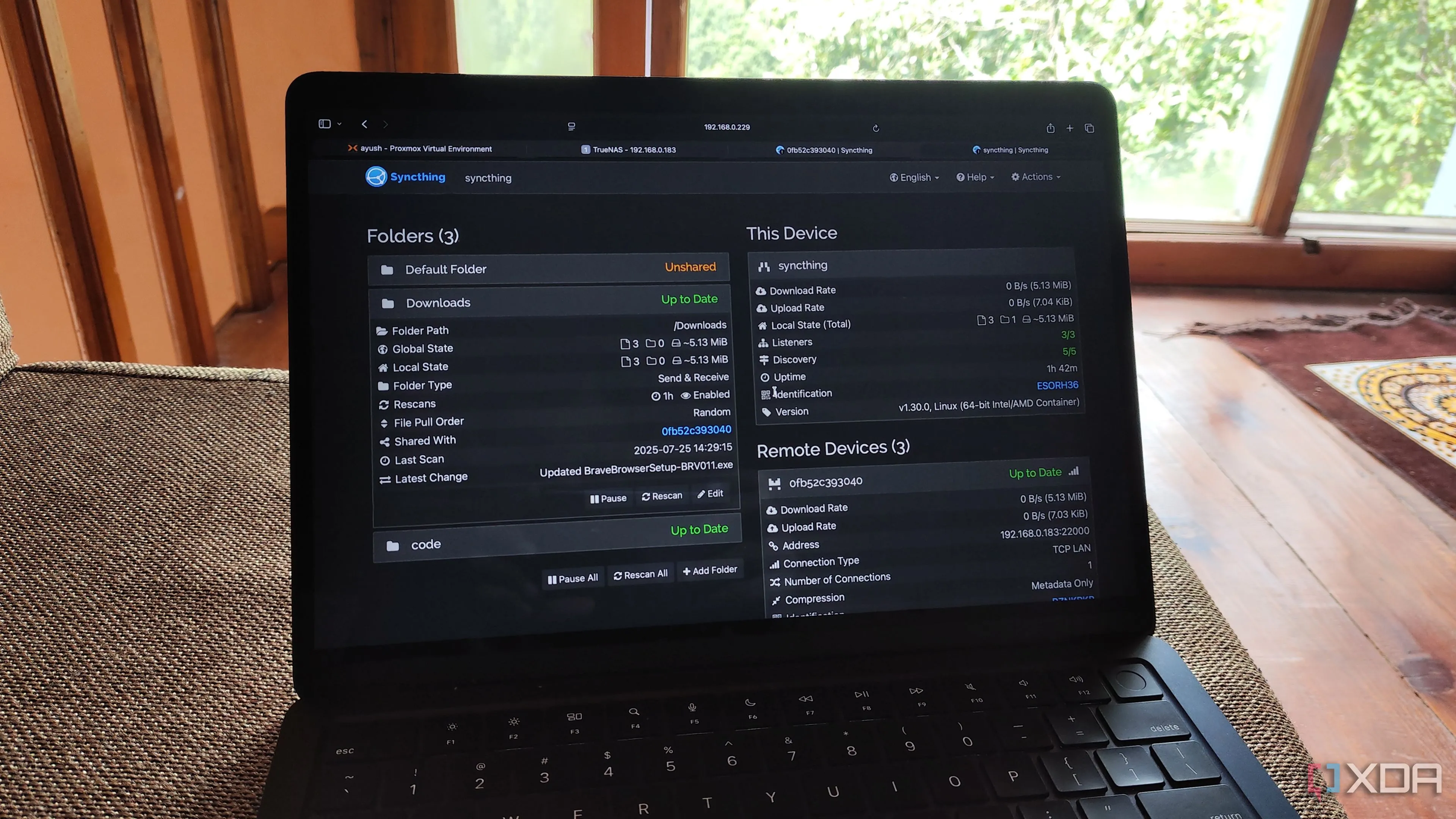 Truy cập Syncthing trên máy Mac, giao diện web hiển thị thư mục đồng bộ và trạng thái thiết bị