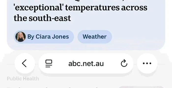 Vuốt trên thanh tab để chuyển giữa các tab trong Safari